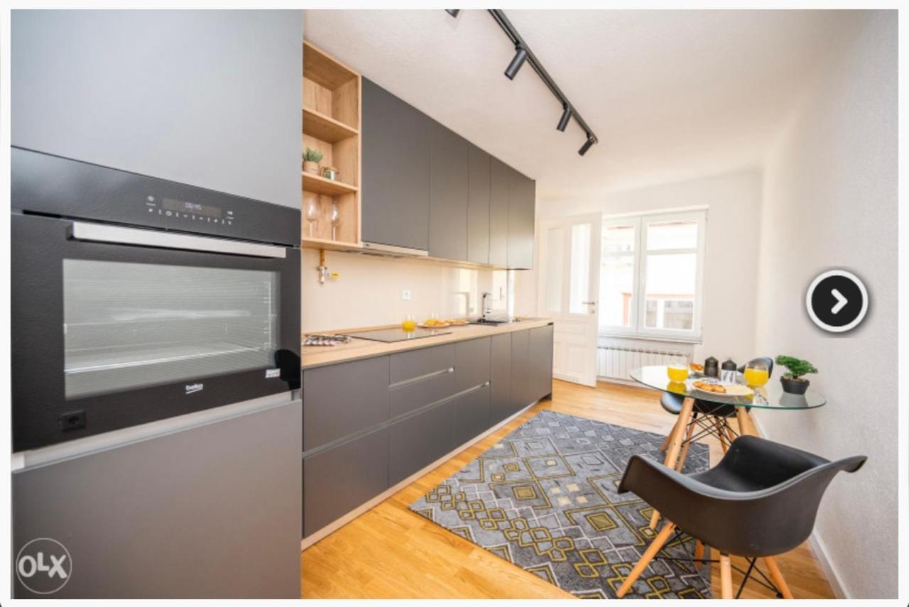 Ferhadija Lounge Apartment ซาราเยโว ภายนอก รูปภาพ