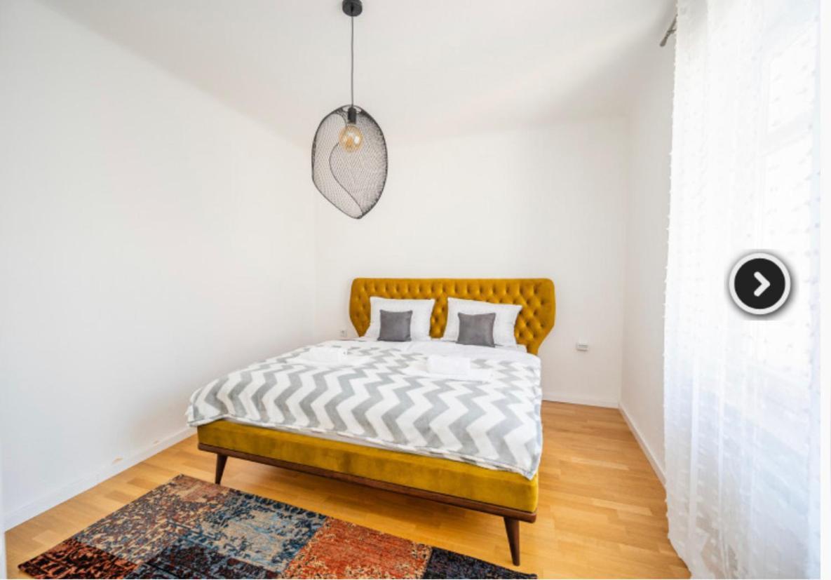Ferhadija Lounge Apartment ซาราเยโว ภายนอก รูปภาพ